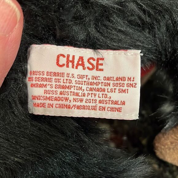 Black/Brown Gorilla with Heart Plush in Black Long Hair Russ Berrie-Chas… - Picture 5 of 6